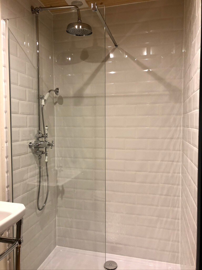 Robin's Nest Glamping Cabin in the Peak District Robin's Nest Glamping Cabin in the Peak District